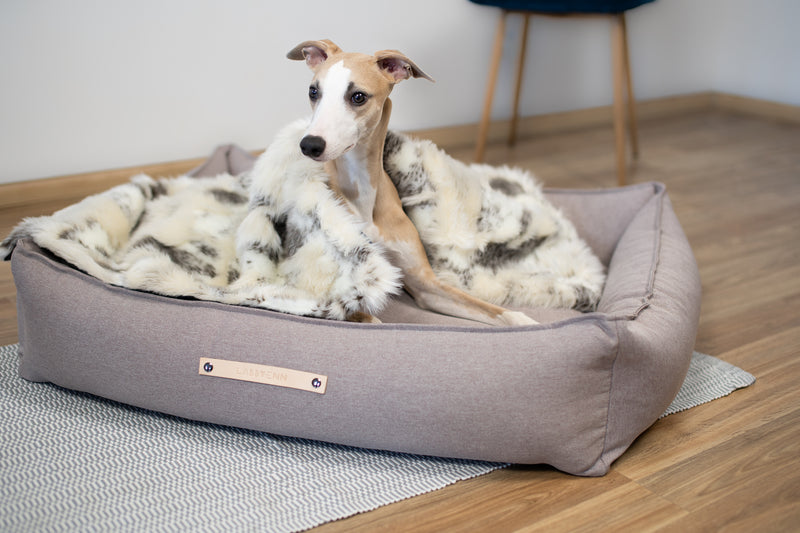 Labbvenn_Dog Bed_Nut_Greyhound-Whippet